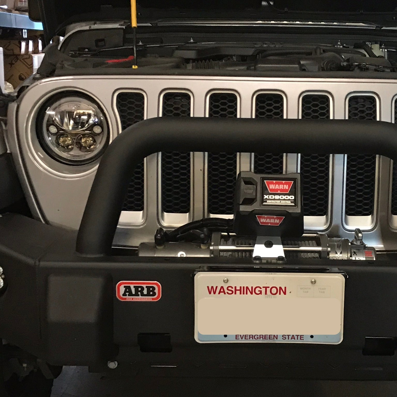 18+ Jeep JL / '20+ Jeep Gladiator VX LED Headlight Kit - Black Chrome | Amber Halo-M.O.R.E.