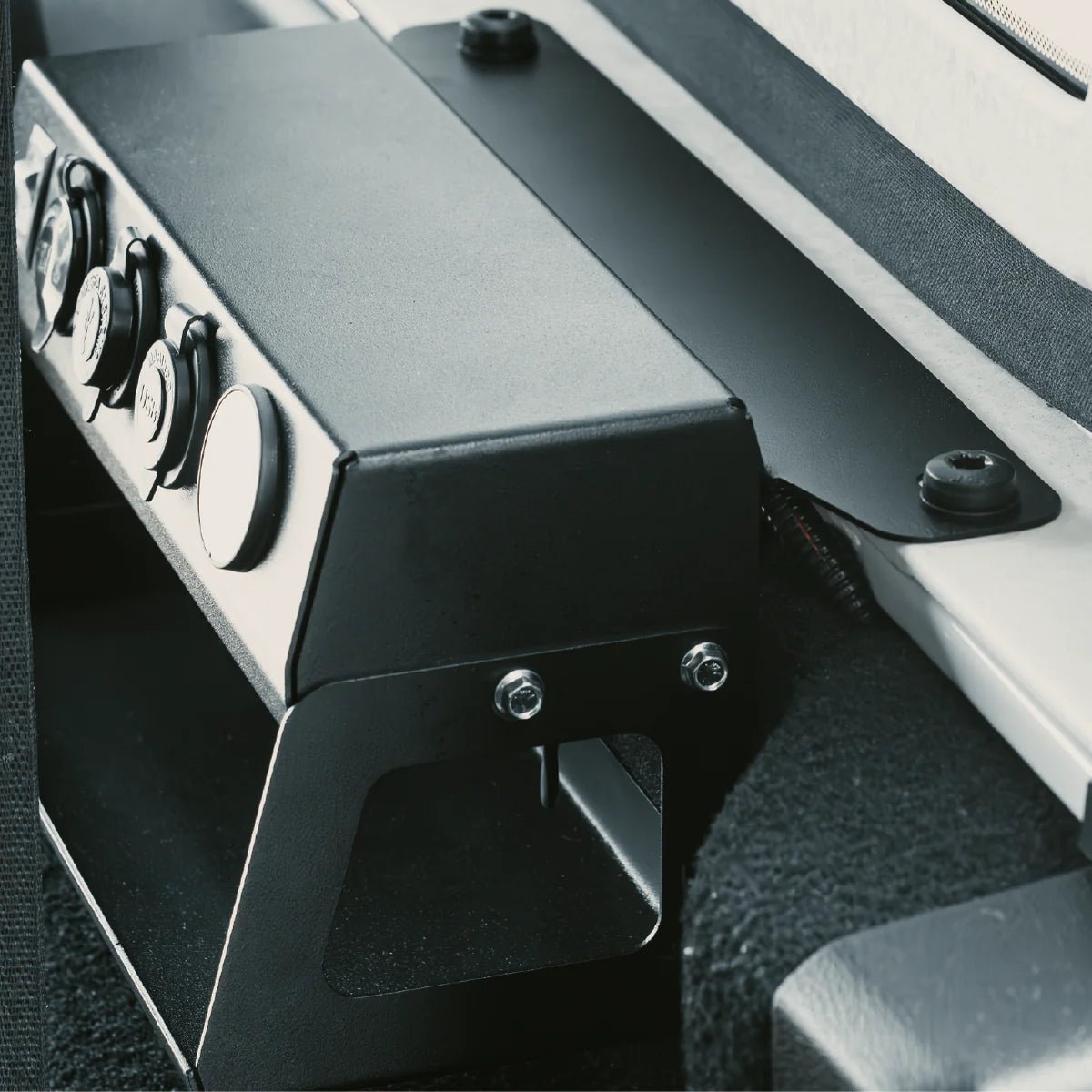 2018-2023 4-Door Jeep Wrangler Outlet Box-M.O.R.E.