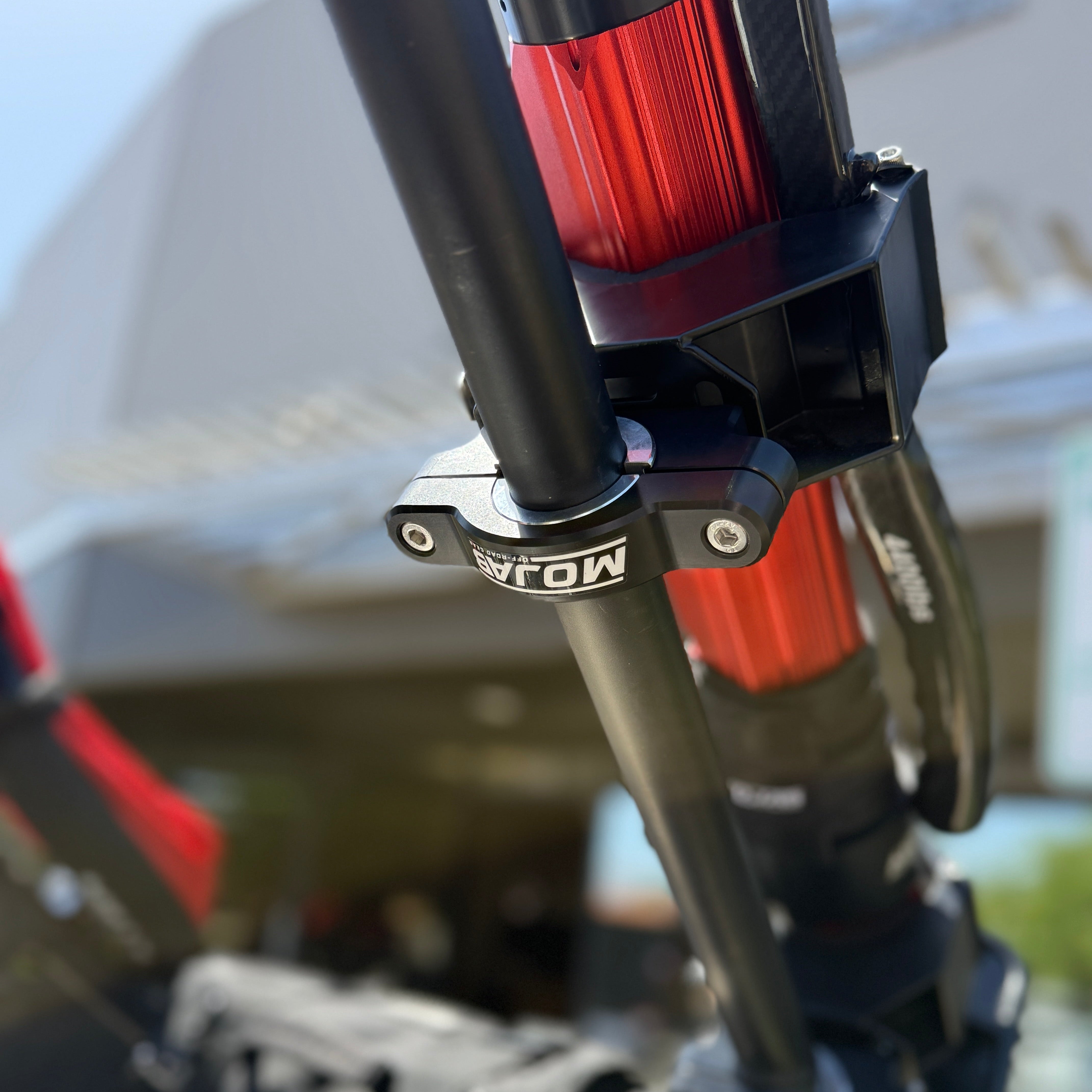 CarbonPro Compact Hydraulic Jack MLH 40''-M.O.R.E.