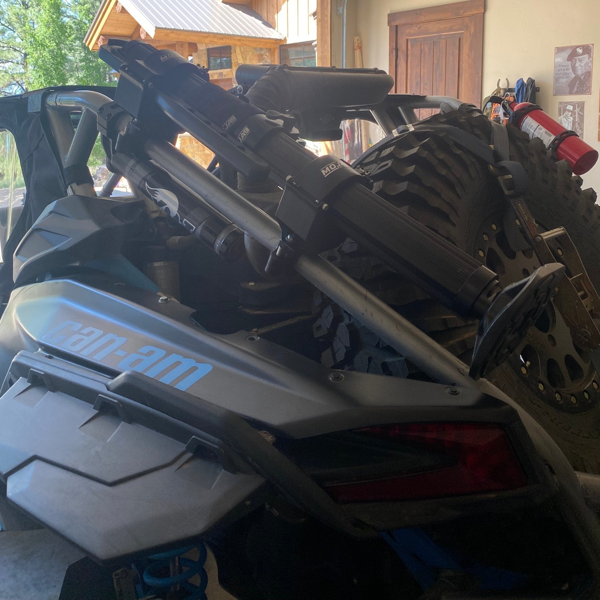 CarbonPro Compact Hydraulic Jack MLH 40''-M.O.R.E.