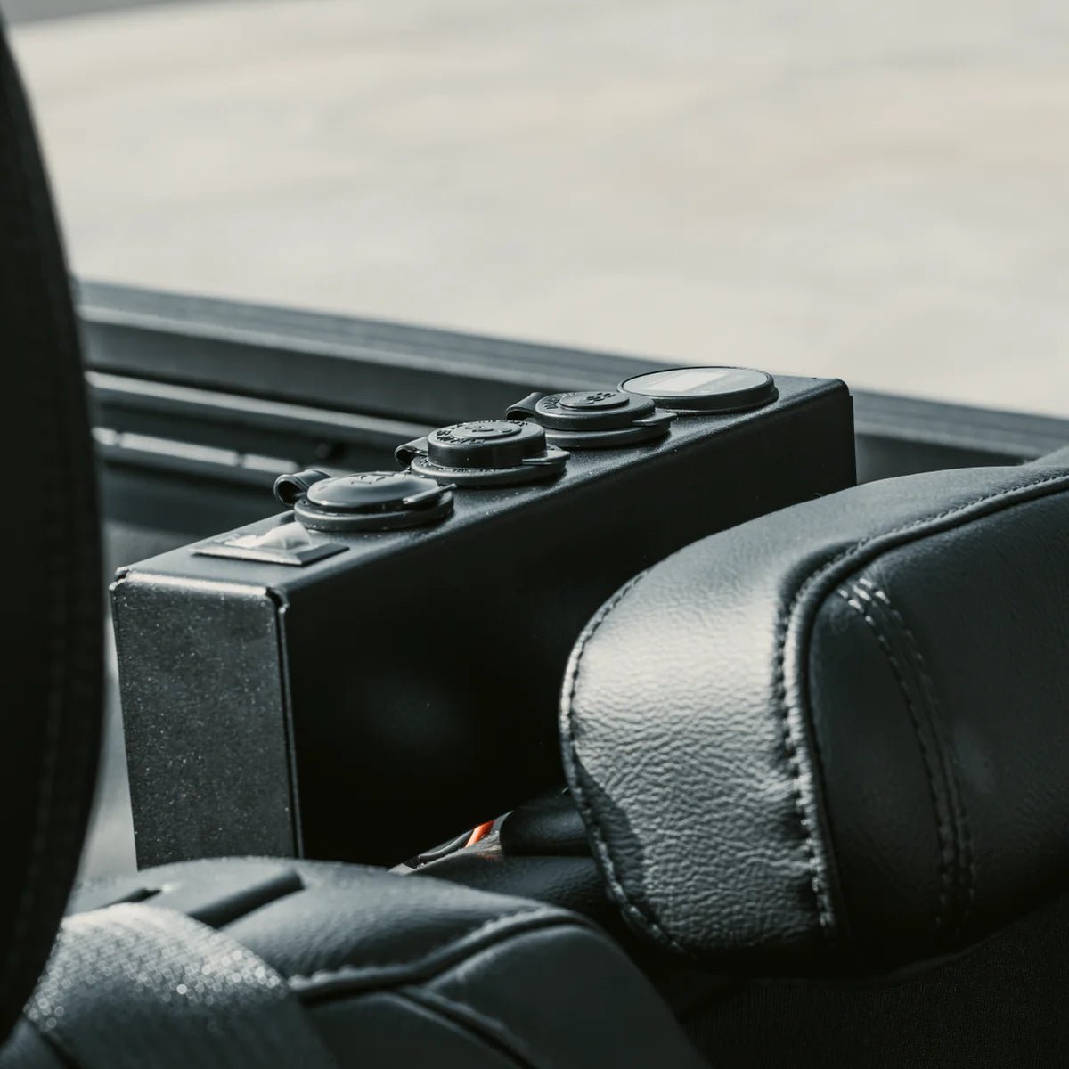 2020+ Jeep Gladiator Outlet Box-M.O.R.E.