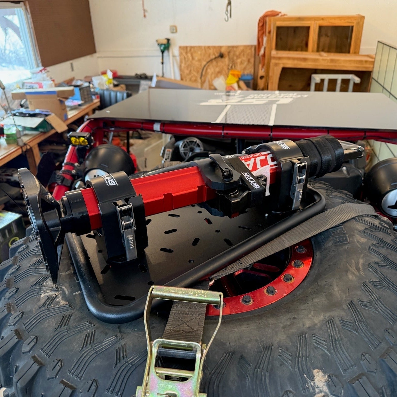 CarbonPro Compact Hydraulic Jack MLH 40''-M.O.R.E.