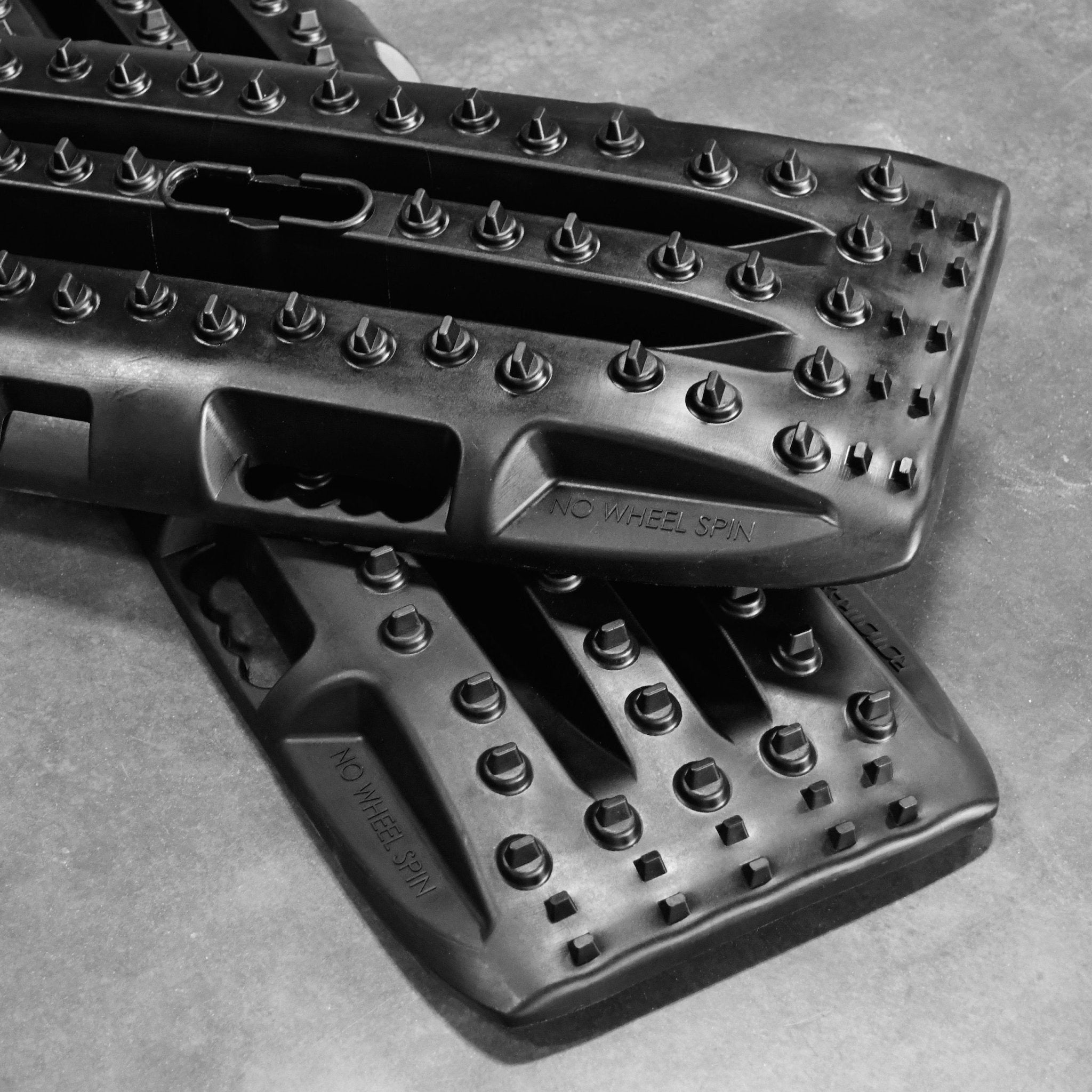 RototraX Traction Boards BLACK-M.O.R.E.