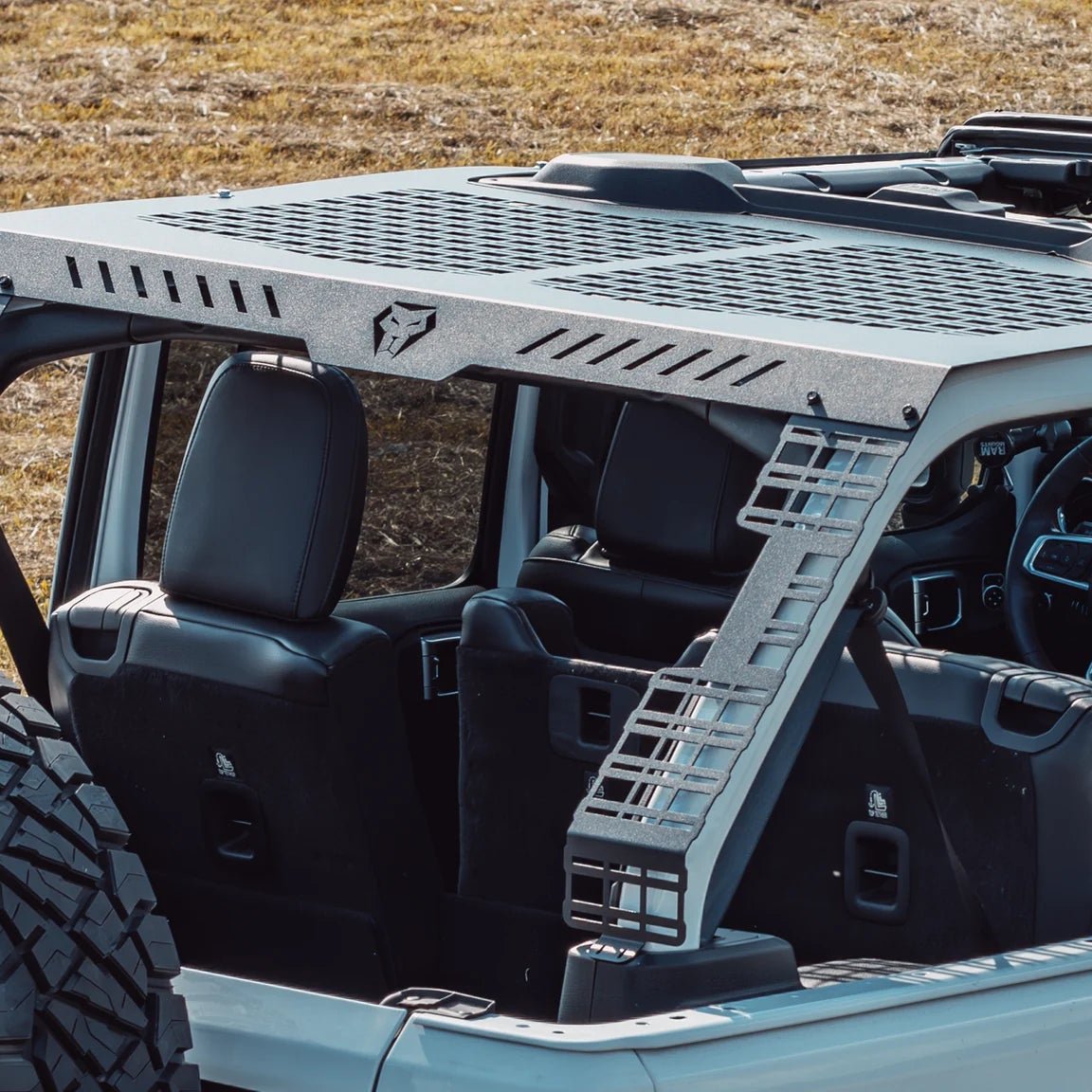 Wrangler JL MOLLE Panel-M.O.R.E.